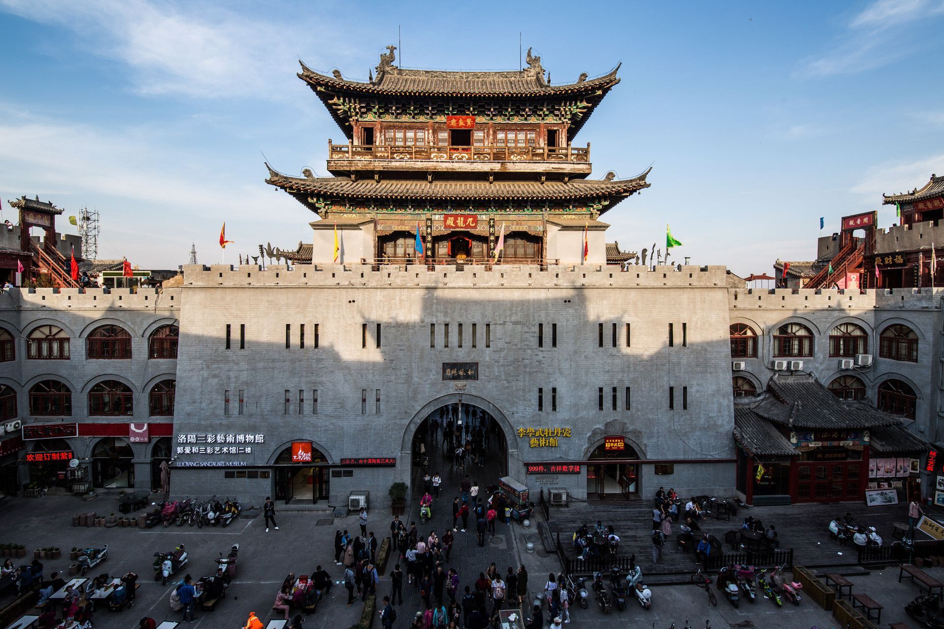 麗景門(mén)封面圖